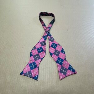 Hisdern Adjustable 2.5" Self Tie Bow Tie 100% Silk Pink & Navy Argyle